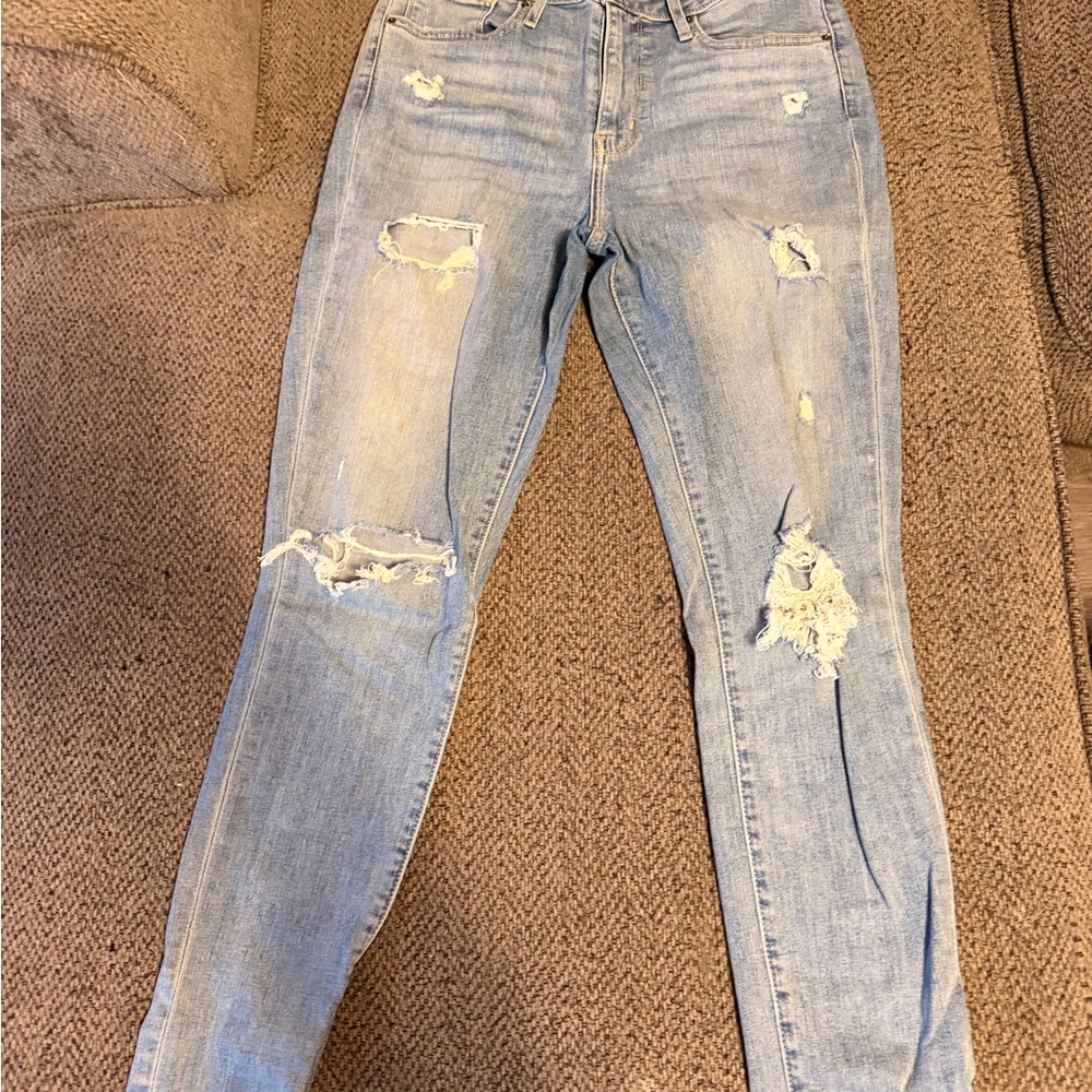 Levi's 721 Light Blue Distressed Skinny Jeans